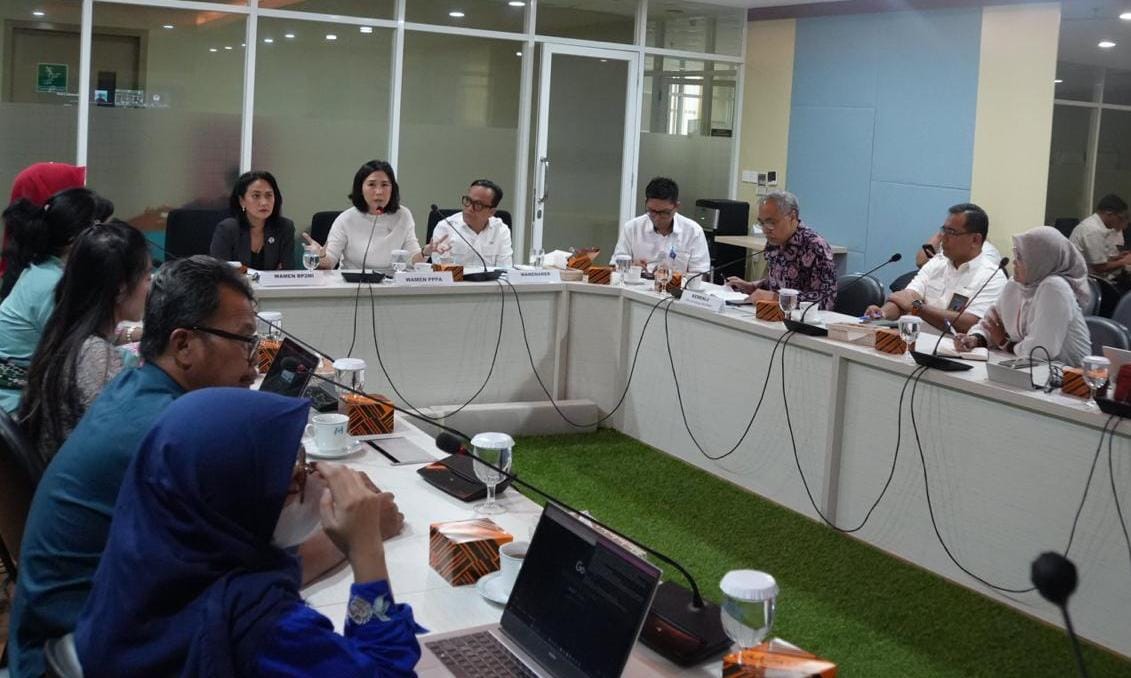 Christina Aryani: KemenP2MI Siap Tangkap Peluang Penempatan Caregiver Profesional Indonesia di Singapura Christina Aryani: KemenP2MI Siap Tangkap Peluang Penempatan Caregiver Profesional Indonesia di Singapura