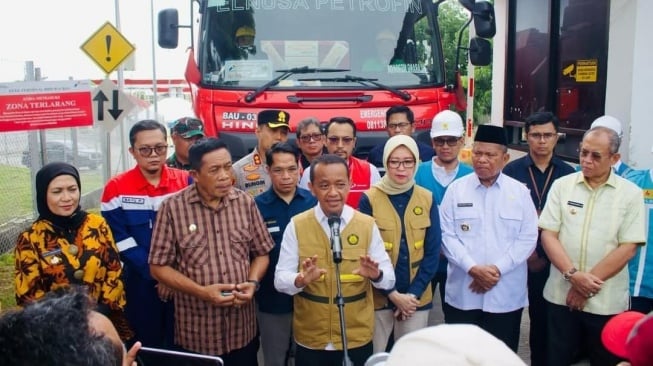 Bahlil Lahadalia Pastikan PLTP 40 MW di Maluku Masuk RUPTL PLN 2025–2034 Bahlil Lahadalia Pastikan PLTP 40 MW di Maluku Masuk RUPTL PLN 2025–2034