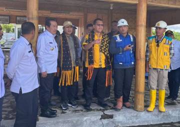 Gubernur NTT Melki Laka Lena Tinjau Proyek Infrastruktur di Flores dalam Kunjungan Kerja Perdana Gubernur NTT Melki Laka Lena Tinjau Proyek Infrastruktur di Flores dalam Kunjungan Kerja Perdana