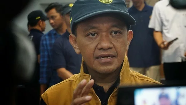 Bahlil Lahadalia Pastikan Proyek Baterai EV Tetap Berjalan Meski LG Mundur Bahlil Lahadalia Pastikan Proyek Baterai EV Tetap Berjalan Meski LG Mundur