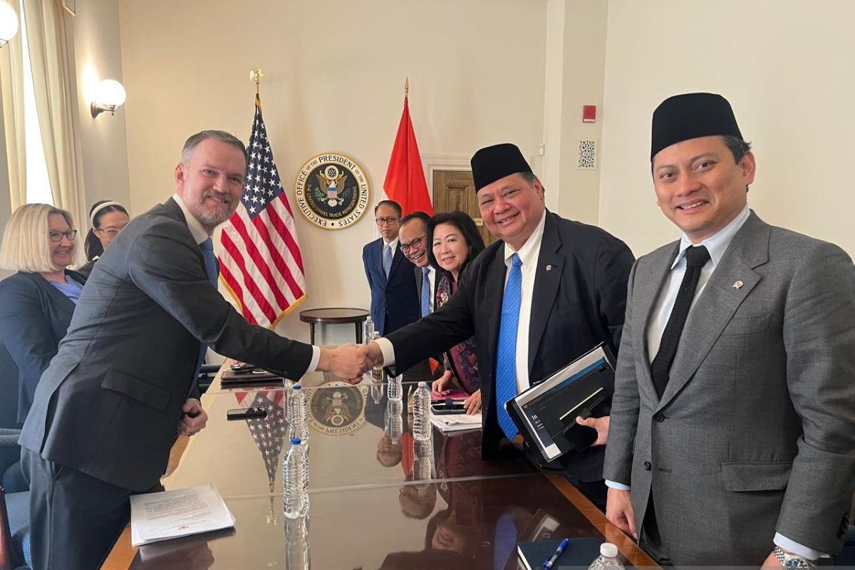 Prabowo Tunjuk Airlangga Hartarto untuk Negosiasi Tarif AS, Dapat Pujian dari Ekonom Universitas Andalas Prabowo Tunjuk Airlangga Hartarto untuk Negosiasi Tarif AS, Dapat Pujian dari Ekonom Universitas Andalas