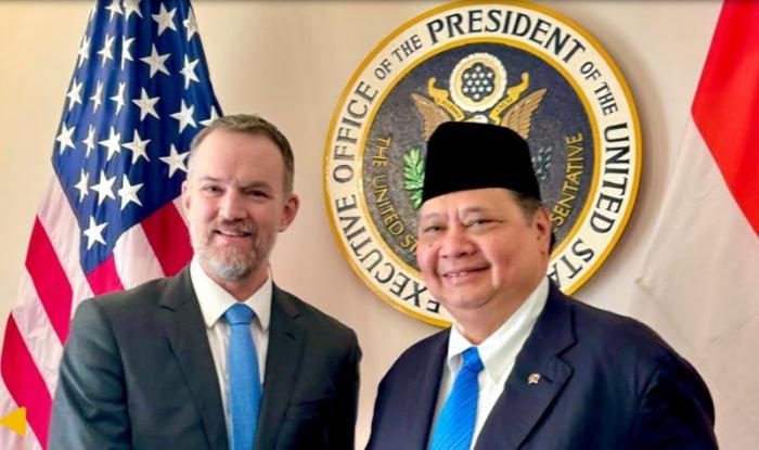 Airlangga Hartarto Perjuangkan Produk Tekstil Indonesia Hadapi Tarif Impor 47% di AS Airlangga Hartarto Perjuangkan Produk Tekstil Indonesia Hadapi Tarif Impor 47% di AS