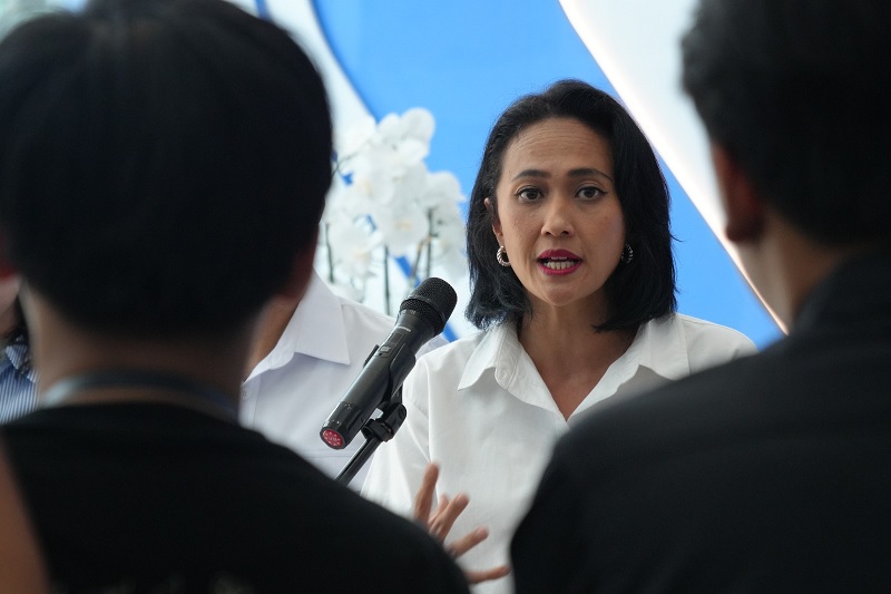 Wamen Christina Aryani Apresiasi Aksi Heroik Sugianto Selamatkan Lansia Saat Kebakaran di Korea Selatan Wamen Christina Aryani Apresiasi Aksi Heroik Sugianto Selamatkan Lansia Saat Kebakaran di Korea Selatan