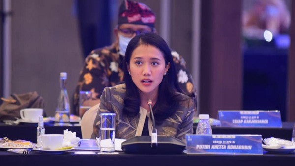 Puteri Komarudin Desak Pemerintah Antisipasi Barang Ilegal Imbas Kebijakan Tarif Trump Puteri Komarudin Desak Pemerintah Antisipasi Barang Ilegal Imbas Kebijakan Tarif Trump