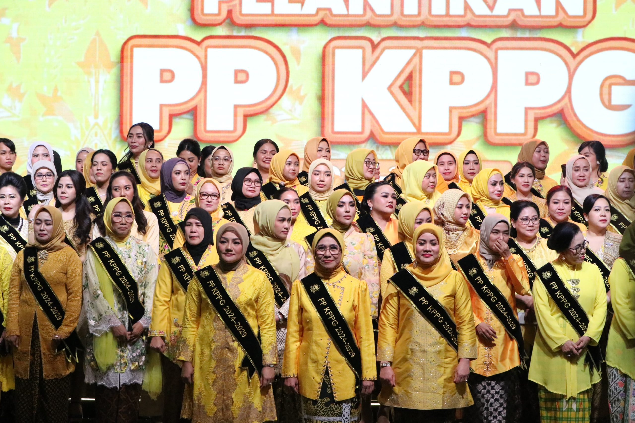 Ketum PP KPPG, Hetifah Dukung dan Kawal Komitmen Presiden Prabowo Segera Bahas RUU PRRT Ketum PP KPPG, Hetifah Dukung dan Kawal Komitmen Presiden Prabowo Segera Bahas RUU PRRT