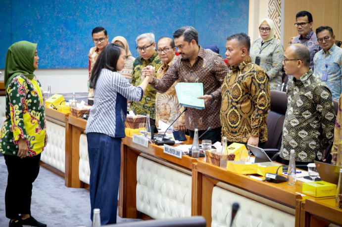 Menteri Maman Dorong Perubahan Aturan Demi Hapus Utang 1 Juta Debitur