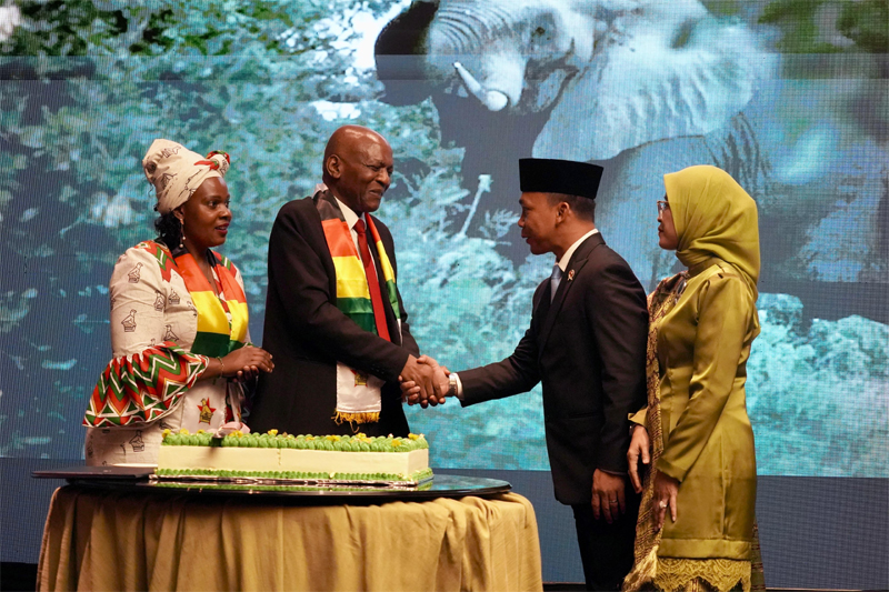 Mendukbangga Wihaji Ajak Zimbabwe Perkuat Kerja Sama Investasi dan Teknologi Mendukbangga Wihaji Ajak Zimbabwe Perkuat Kerja Sama Investasi dan Teknologi