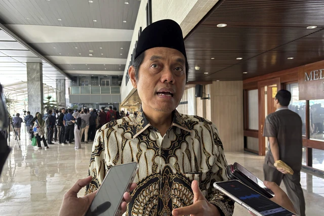 DPR Soroti Perusahaan Listing Pulau Anambas, Zulfikar Arse Sadikin Desak Respons Mendagri DPR Soroti Perusahaan Listing Pulau Anambas, Zulfikar Arse Sadikin Desak Respons Mendagri