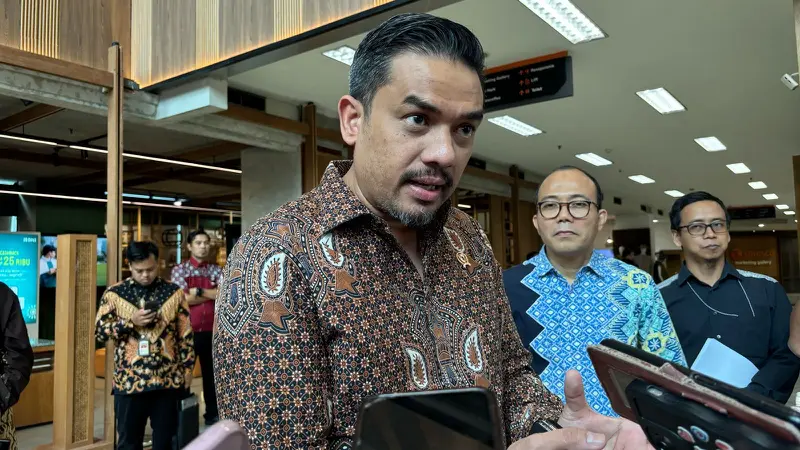Maman Abdurrahman Tegaskan Perlindungan UMKM di Tengah Gejolak Iran–Israel Maman Abdurrahman Tegaskan Perlindungan UMKM di Tengah Gejolak Iran–Israel