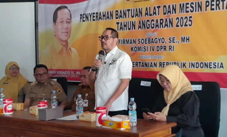Firman Soebagyo: Alat Bantuan Pertanian Tidak Boleh Disewakan ke Pihak Luar Firman Soebagyo: Alat Bantuan Pertanian Tidak Boleh Disewakan ke Pihak Luar