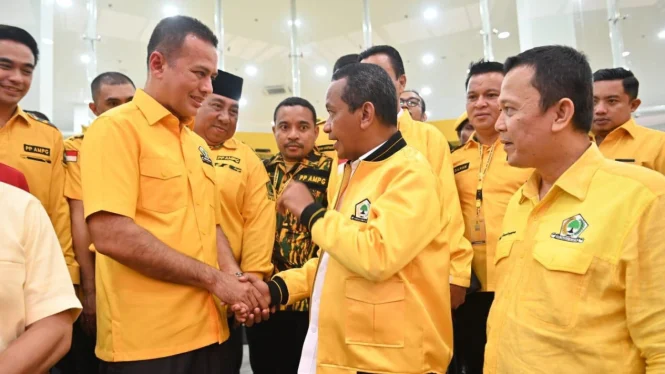 Musa Rajekshah Minta Masyarakat Tak Mudah Termakan Hoaks Polemik Tambang Nikel Raja Ampat Musa Rajekshah Minta Masyarakat Tak Mudah Termakan Hoaks Polemik Tambang Nikel Raja Ampat