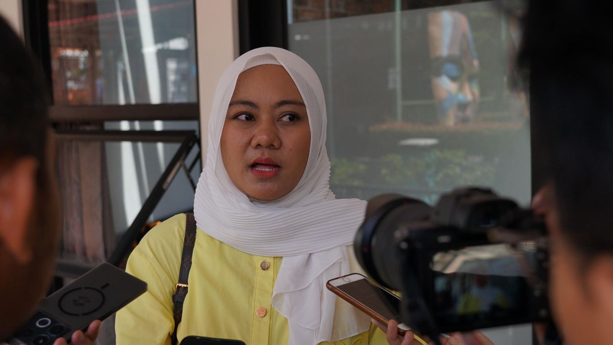 Feri Sri Astrina Luncurkan Program Tukar Sampah Jadi Beras di Sukabumi Feri Sri Astrina Luncurkan Program Tukar Sampah Jadi Beras di Sukabumi