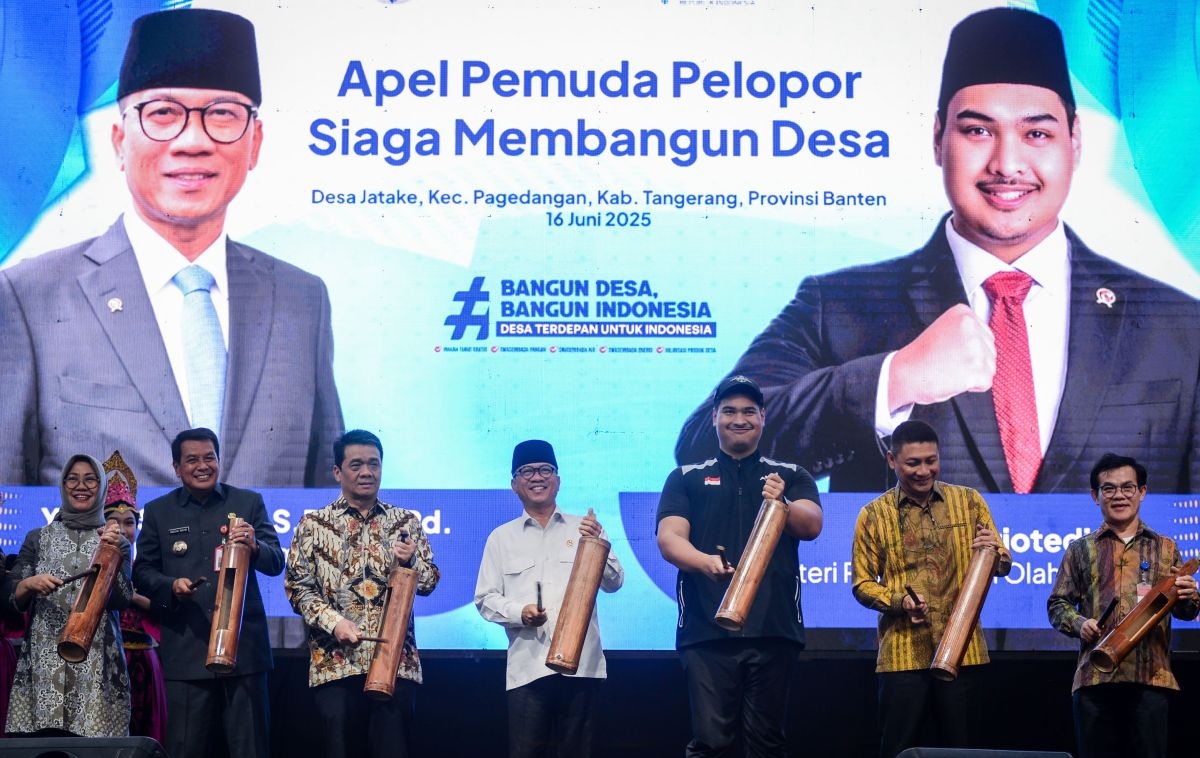 Menpora Dito Ariotedjo Resmikan Apel Pemuda Pelopor Siaga Bangun Desa di Tangerang Menpora Dito Ariotedjo Resmikan Apel Pemuda Pelopor Siaga Bangun Desa di Tangerang
