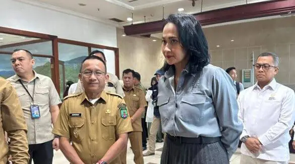 Wamen Christina Aryani Soroti Deportasi 127 PMI, Imbau Hindari Jalur Ilegal Wamen Christina Aryani Soroti Deportasi 127 PMI, Imbau Hindari Jalur Ilegal