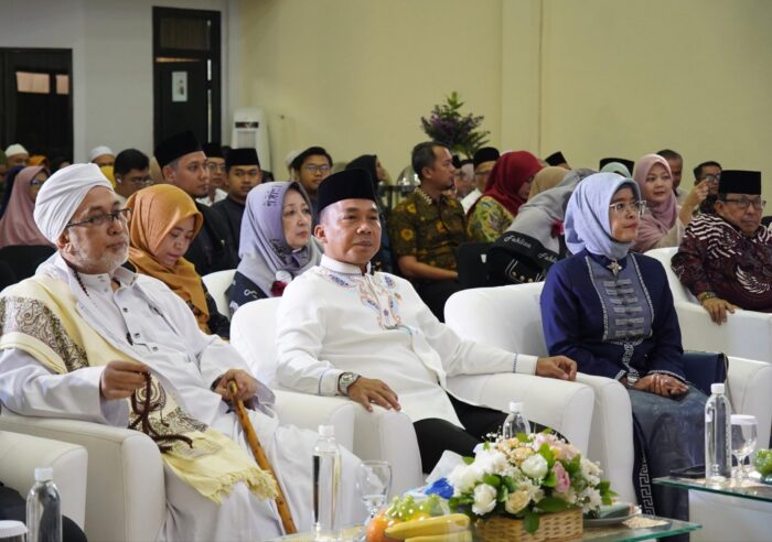 Wisuda Tahfiz Ponpes Fahliza, Wihaji Tekankan Pentingnya Fungsi Agama dalam Keluarga Wisuda Tahfiz Ponpes Fahliza, Wihaji Tekankan Pentingnya Fungsi Agama dalam Keluarga