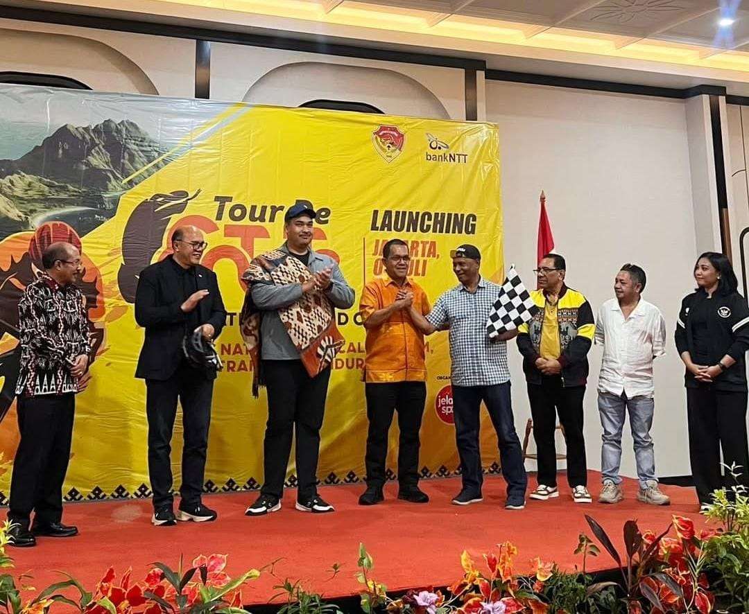 Menpora Dito Ariotedjo Luncurkan Tour de Entete, Balap Sepeda yang Meriahkan Pariwisata Nusa Tenggara Timu Menpora Dito Ariotedjo Luncurkan Tour de Entete, Balap Sepeda yang Meriahkan Pariwisata Nusa Tenggara Timu