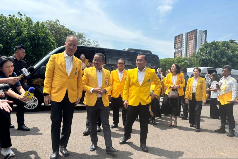 Dipimpin Bahlil Lahadalia Pengurus Inti DPP Partai Golkar Bertemu Presiden Prabowo
