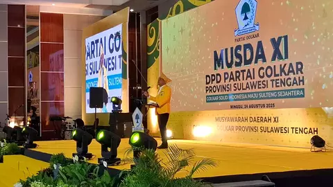 Bahlil Lahadalia Tegaskan Golkar Siap Hadang Gangguan Terhadap Pemerintahan Prabowo-Gibran Bahlil Lahadalia Tegaskan Golkar Siap Hadang Gangguan Terhadap Pemerintahan Prabowo-Gibran