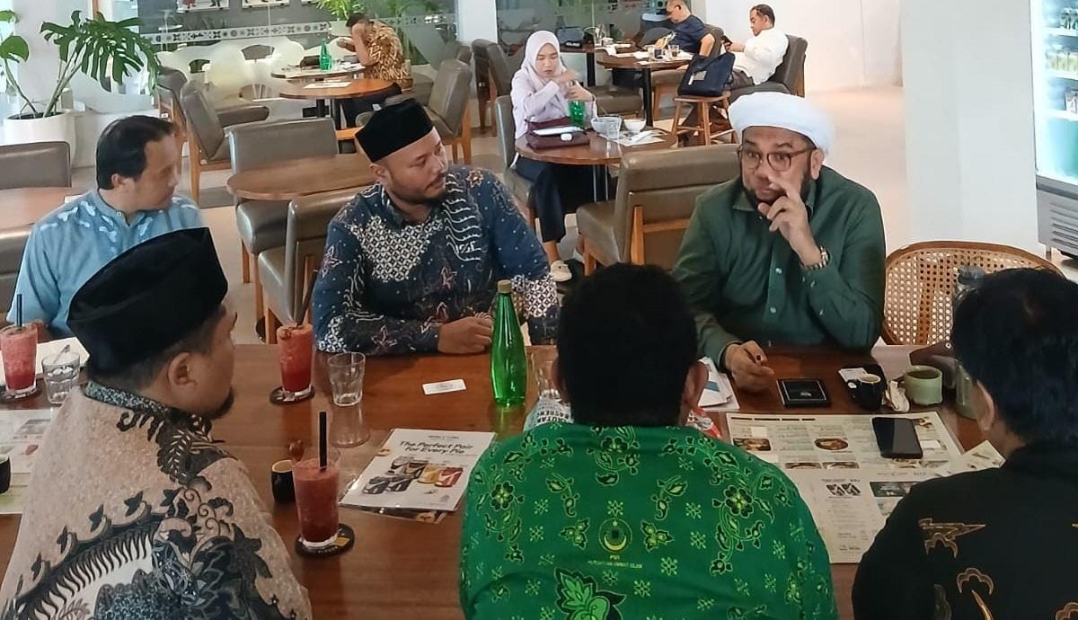 Kabid HLN DPP Partai Golkar, Ali Mochtar Ngabalin Terima Silaturahmi HLN DPP PUI Kabid HLN DPP Partai Golkar, Ali Mochtar Ngabalin Terima Silaturahmi HLN DPP PUI