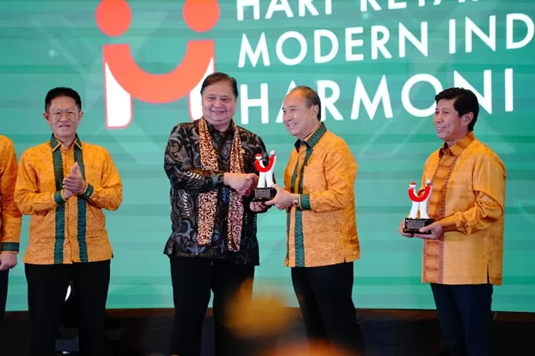 Airlangga Hartarto Buka IRSE 2025: Ritel Jadi Motor Utama Ekonomi Indonesia