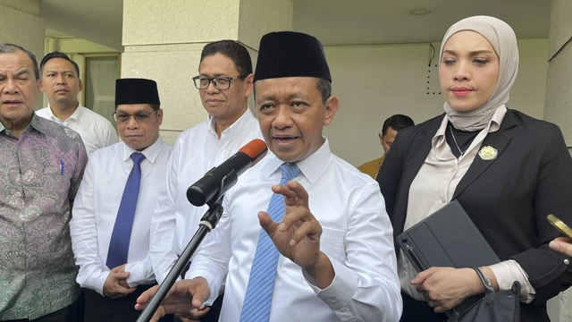 Bahlil Lahadalia Torehkan Capaian Positif, Lifting Migas Melebihi Target APBN Bahlil Lahadalia Torehkan Capaian Positif, Lifting Migas Melebihi Target APBN