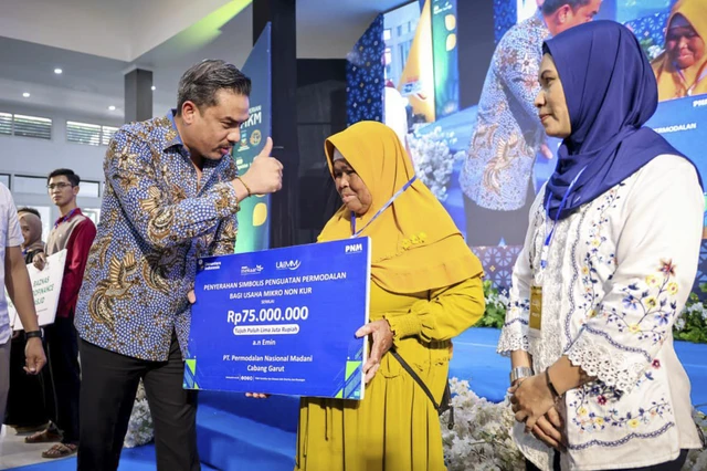 Menteri UMKM Maman Abdurahman Serukan Disiplin Keuangan bagi Pelaku Usaha Mikro Menteri UMKM Maman Abdurahman Serukan Disiplin Keuangan bagi Pelaku Usaha Mikro