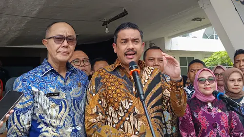 Menteri UMKM Maman Abdurrahman Dorong Madu Lokal Masuk Rantai Pasok Program Makan Bergizi Gratis Menteri UMKM Maman Abdurrahman Dorong Madu Lokal Masuk Rantai Pasok Program Makan Bergizi Gratis