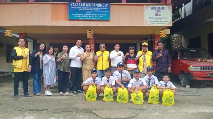 Victor Datuan Batara Rayakan Ulang Tahun dengan Anak Panti Asuhan di Tana Toraja Victor Datuan Batara Rayakan Ulang Tahun dengan Anak Panti Asuhan di Tana Toraja