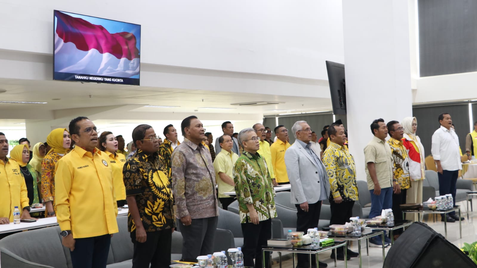 Idrus Marham: Jika Partai Golkar Ingin Tetap Solid dan Besar, Pondasi Utamanya Haruslah Ideologi! Idrus Marham: Jika Partai Golkar Ingin Tetap Solid dan Besar, Pondasi Utamanya Haruslah Ideologi!