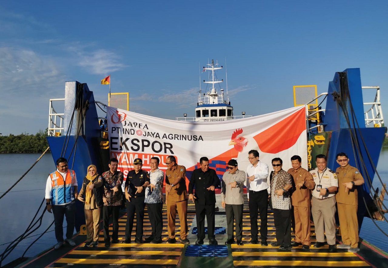 Ansar Ahmad Lepas Ekspor Ayam Hidup Perdana ke Singapura: Bukti Kepri Siap Bersaing di Pasar Global Ansar Ahmad Lepas Ekspor Ayam Hidup Perdana ke Singapura: Bukti Kepri Siap Bersaing di Pasar Global