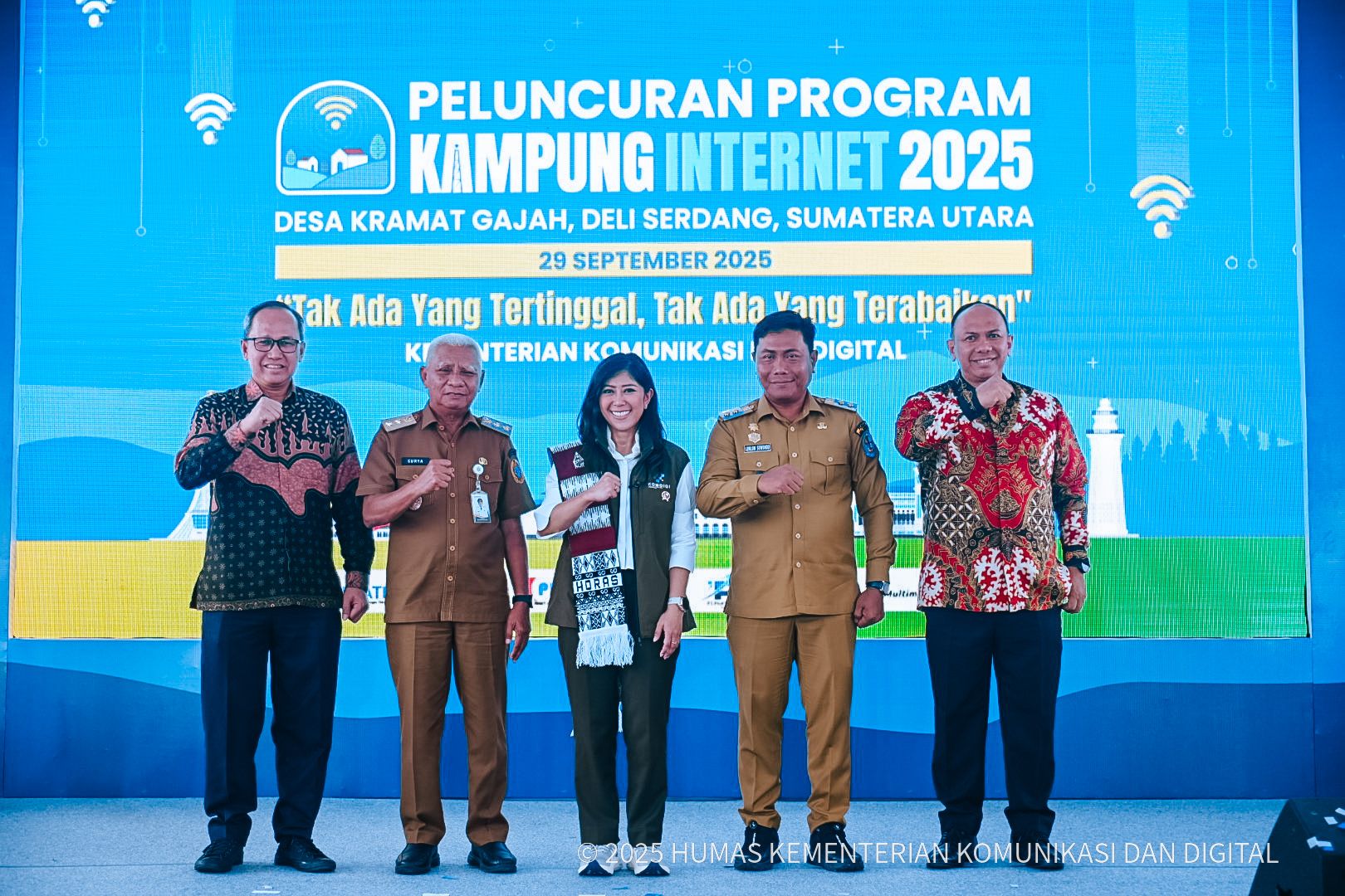 Meutya Hafid Luncurkan Kampung Internet 2025 untuk Pemerataan Broadband Nasional