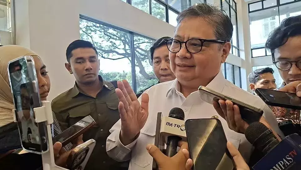 Menko Perekonomian Airlangga Hartarto Bahas Pembiayaan Proyek Whoosh, Prabowo Tegaskan Siap Tanggung Jawab Menko Perekonomian Airlangga Hartarto Bahas Pembiayaan Proyek Whoosh, Prabowo Tegaskan Siap Tanggung Jawab