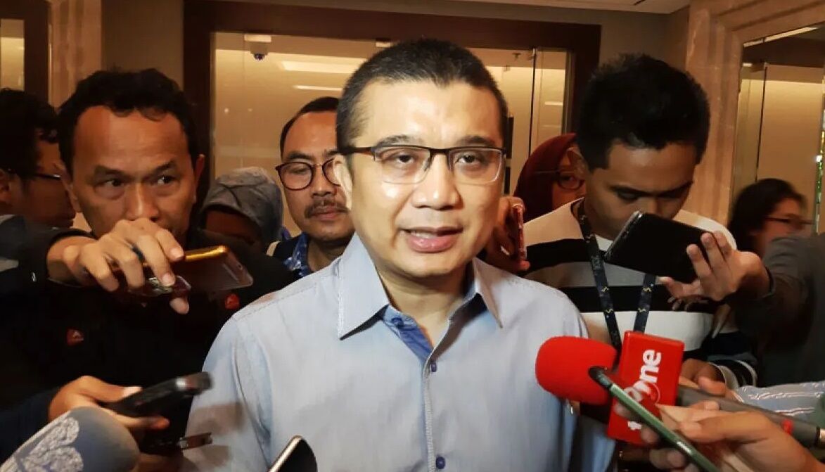 Erwin Aksa Dorong Bansos Bertransformasi Jadi Program Produktif Erwin Aksa Dorong Bansos Bertransformasi Jadi Program Produktif