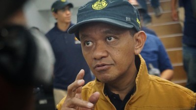 Menteri ESDM Bahlil Lahadalia Siap Pimpin Langsung Operasi Penertiban Tambang Ilegal Papua Barat