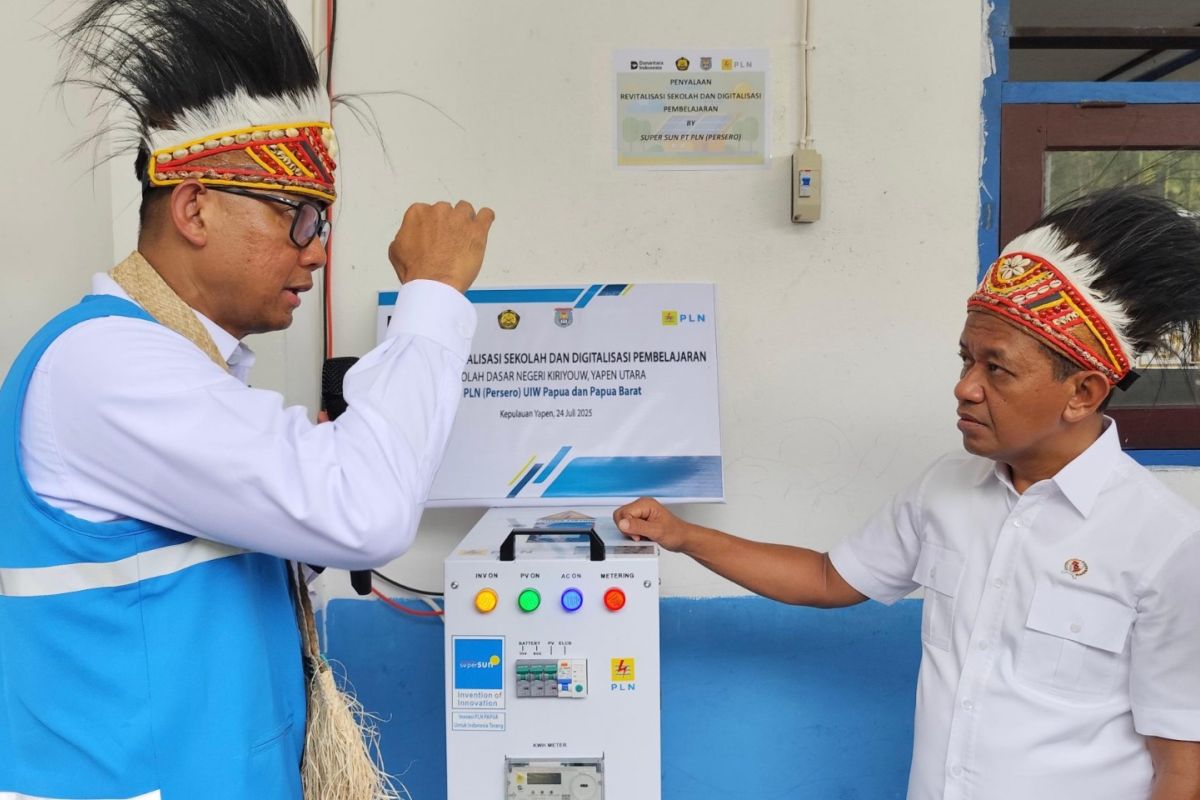 Menteri ESDM Bahlil Lahadalia Targetkan Fakfak Terang 2027, Ribuan Rumah Dapat Listrik Gratis