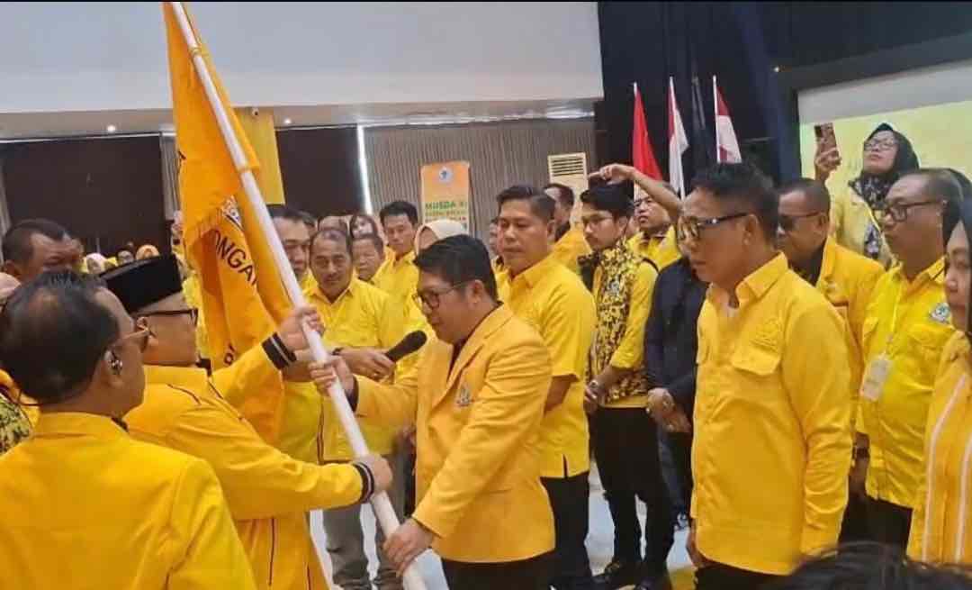 Beniyanto Tamoreka Terpilih Aklamasi Pimpin Golkar Banggai Periode 2025–2030 Beniyanto Tamoreka Terpilih Aklamasi Pimpin Golkar Banggai Periode 2025–2030