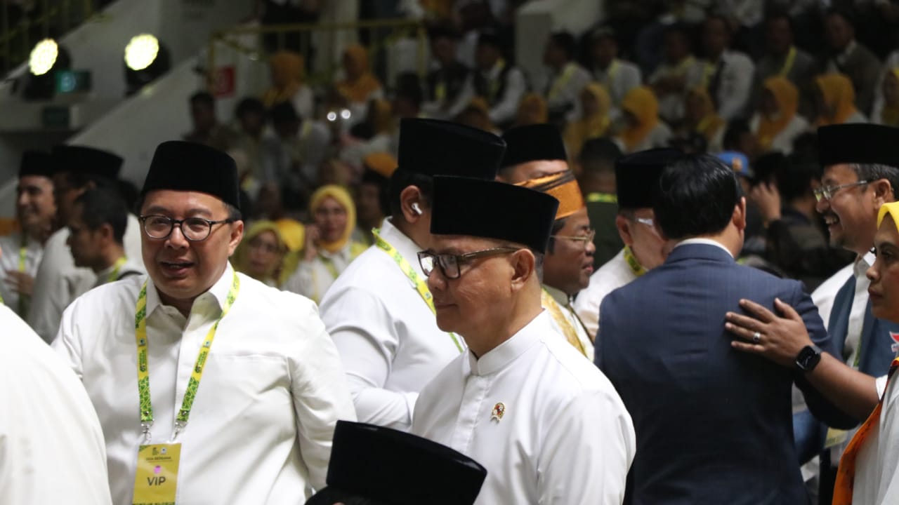 Prabowo Akui Sosok Ketum Bahlil Lahadalia Menteri Cerdas di Doa Bersama HUT Ke-61 Partai Golkar