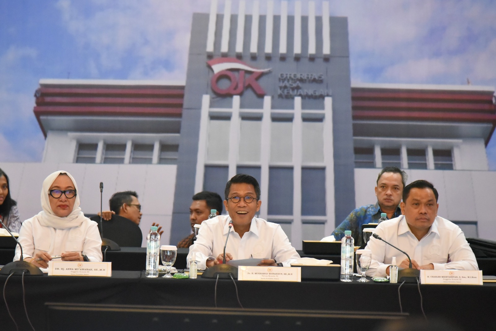 Ketua Komisi XI DPR Mukhamad Misbakhun Soroti Penurunan KUR, Minta Pemerintah dan OJK Waspadai Dampak ke Ekonomi Nasional Ketua Komisi XI DPR Mukhamad Misbakhun Soroti Penurunan KUR, Minta Pemerintah dan OJK Waspadai Dampak ke Ekonomi Nasional