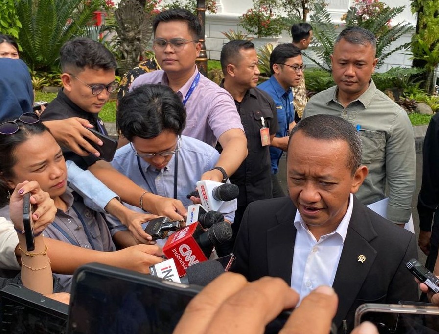 Menteri ESDM Bahlil Lahadalia Bantah Tuduhan Monopoli BBM, Tekankan Kolaborasi dengan Swasta