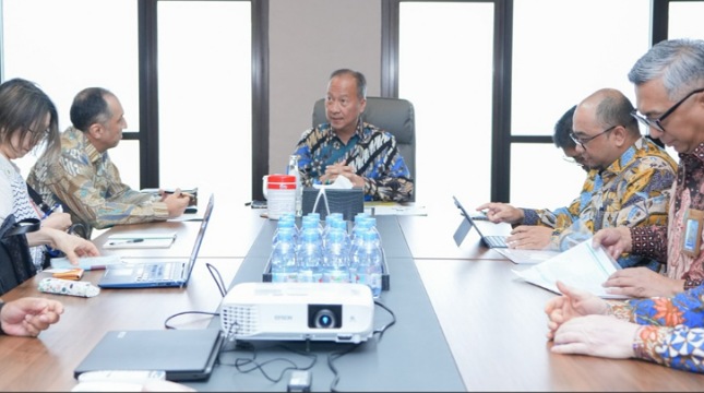 Agus Gumiwang Gandeng ADB Perkuat Ekosistem Semikonduktor Nasional Agus Gumiwang Gandeng ADB Perkuat Ekosistem Semikonduktor Nasional