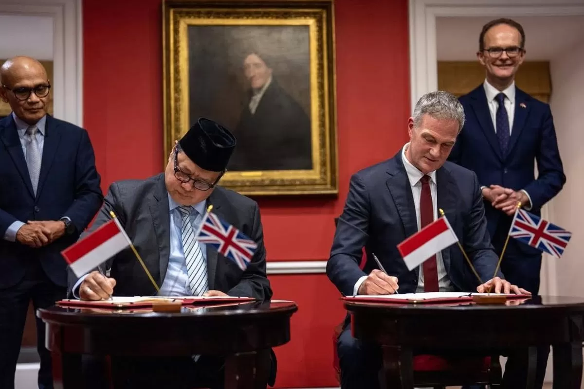 Menko Perekonomian Airlangga Hartarto dan Inggris Sepakati Economic Growth Partnership Menko Perekonomian Airlangga Hartarto dan Inggris Sepakati Economic Growth Partnership