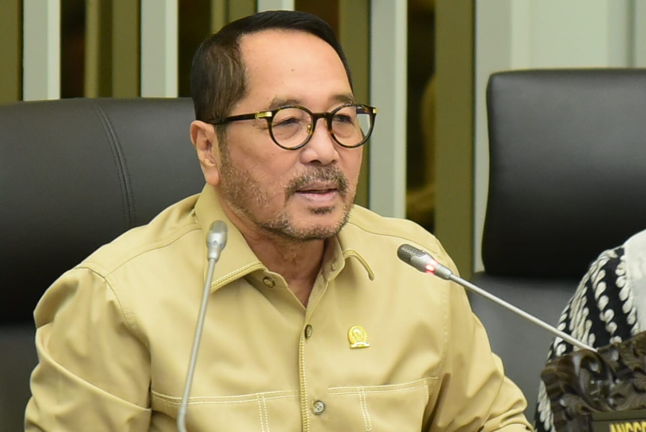 Bela MBG, Anggota Komisi IV DPR RI Firman Soebagyo Peringatkan Bahaya Pembubaran Program Sah Secara Serampangan Bela MBG, Anggota Komisi IV DPR RI Firman Soebagyo Peringatkan Bahaya Pembubaran Program Sah Secara Serampangan