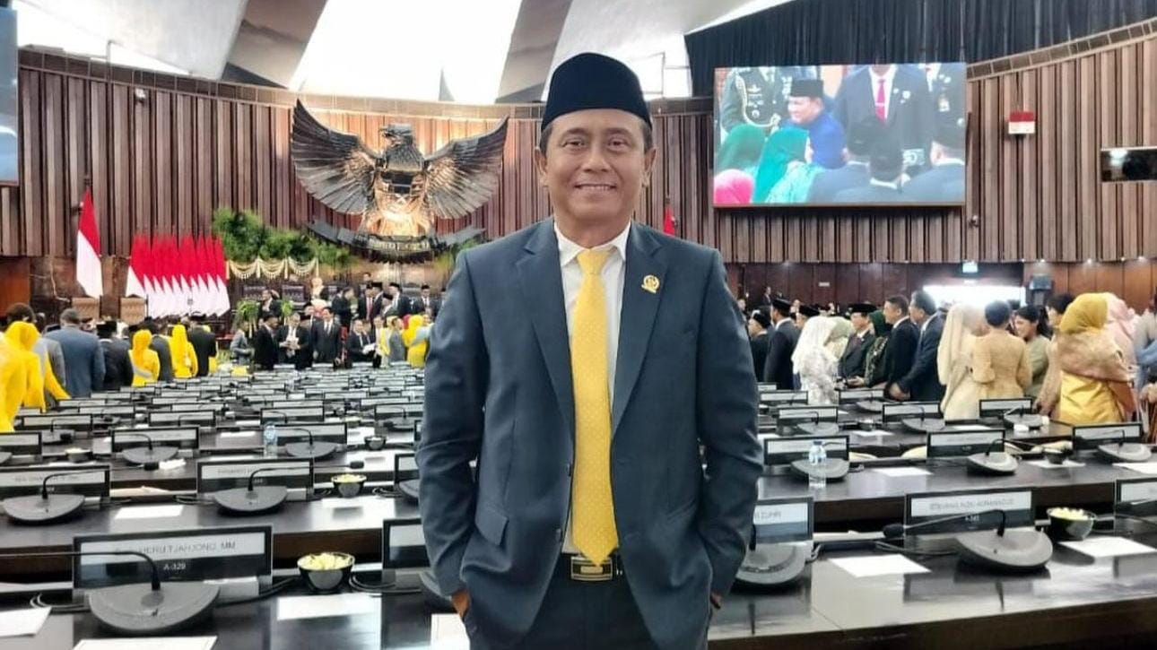 Mujakkir Zuhri Minta TVRI Mampu Bersaing Dengan Televisi Swasta, Secara Tayangan Maupun Teknis Mujakkir Zuhri Minta TVRI Mampu Bersaing Dengan Televisi Swasta, Secara Tayangan Maupun Teknis