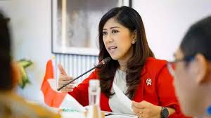 Menkomdigi Meutya Hafid Siagakan 386 Posko Digital dan Pantau Kualitas Sinyal Mudik Lebaran 2026