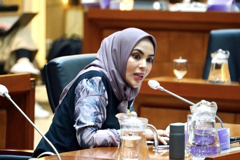 Ranny Fahd Arafiq Minta Fasilitas Kesehatan di Jalur Mudik Saling Terkoneksi Agar Cepat Tangani Insiden Tak Diinginkan Ranny Fahd Arafiq Minta Fasilitas Kesehatan di Jalur Mudik Saling Terkoneksi Agar Cepat Tangani Insiden Tak Diinginkan