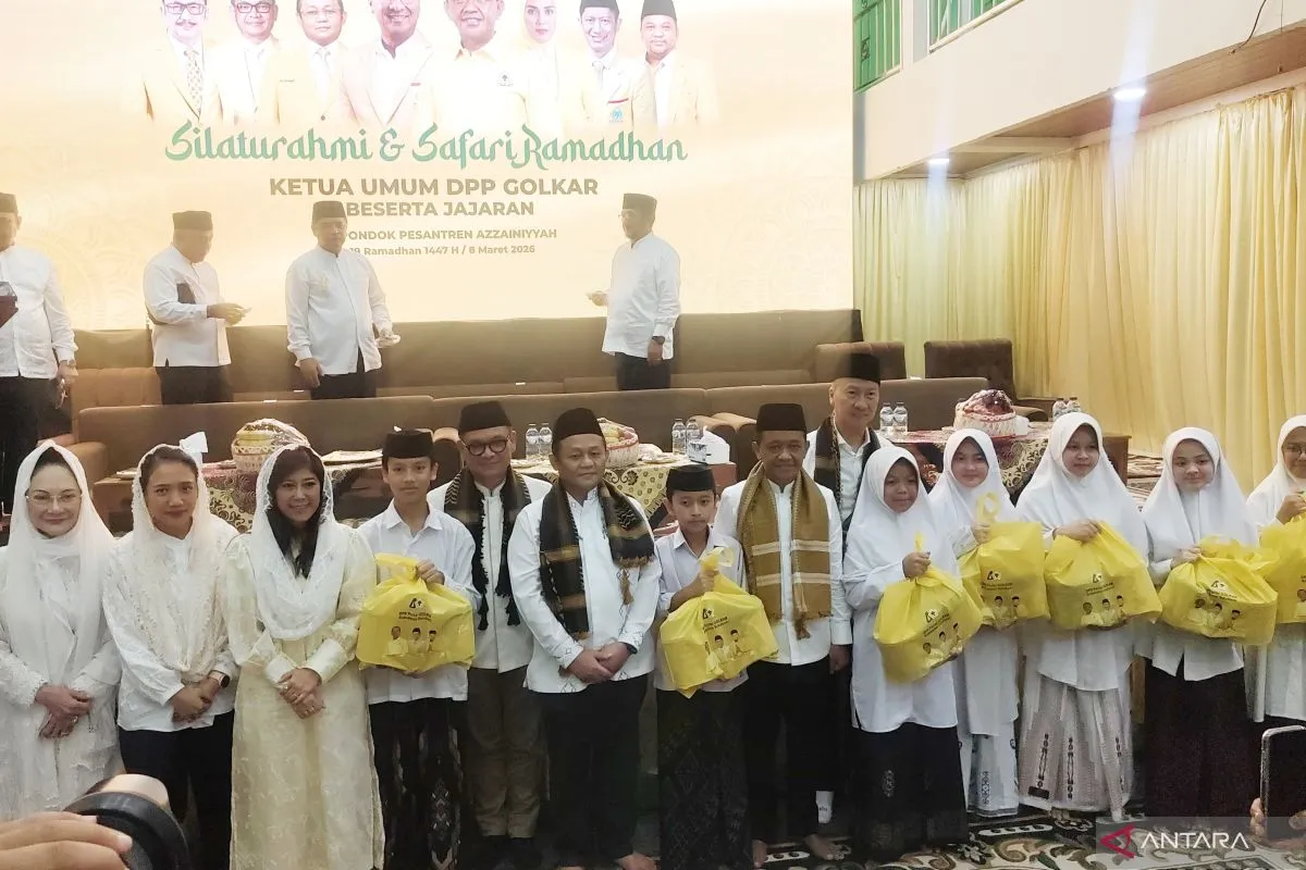 Sambangi Sukabumi, Ketum Golkar Bahlil Lahadalia Kenang Perjuangan Penegakan Syariat di Bumi Pertiwi Sambangi Sukabumi, Ketum Golkar Bahlil Lahadalia Kenang Perjuangan Penegakan Syariat di Bumi Pertiwi