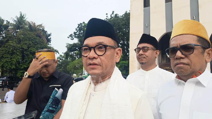 Ace Hasan Syadzily: Imbauan Lebaran Sederhana Presiden Prabowo adalah Teladan Kebangsaan. Ace Hasan Syadzily: Imbauan Lebaran Sederhana Presiden Prabowo adalah Teladan Kebangsaan.