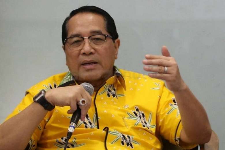 Wakil Ketua Fraksi Partai Golkar MPR RI Firman Soebagyo Ingatkan Pemerintah: Kebijakan WFA Jangan Dipukul Rata Semua Sektor. Wakil Ketua Fraksi Partai Golkar MPR RI Firman Soebagyo Ingatkan Pemerintah: Kebijakan WFA Jangan Dipukul Rata Semua Sektor.