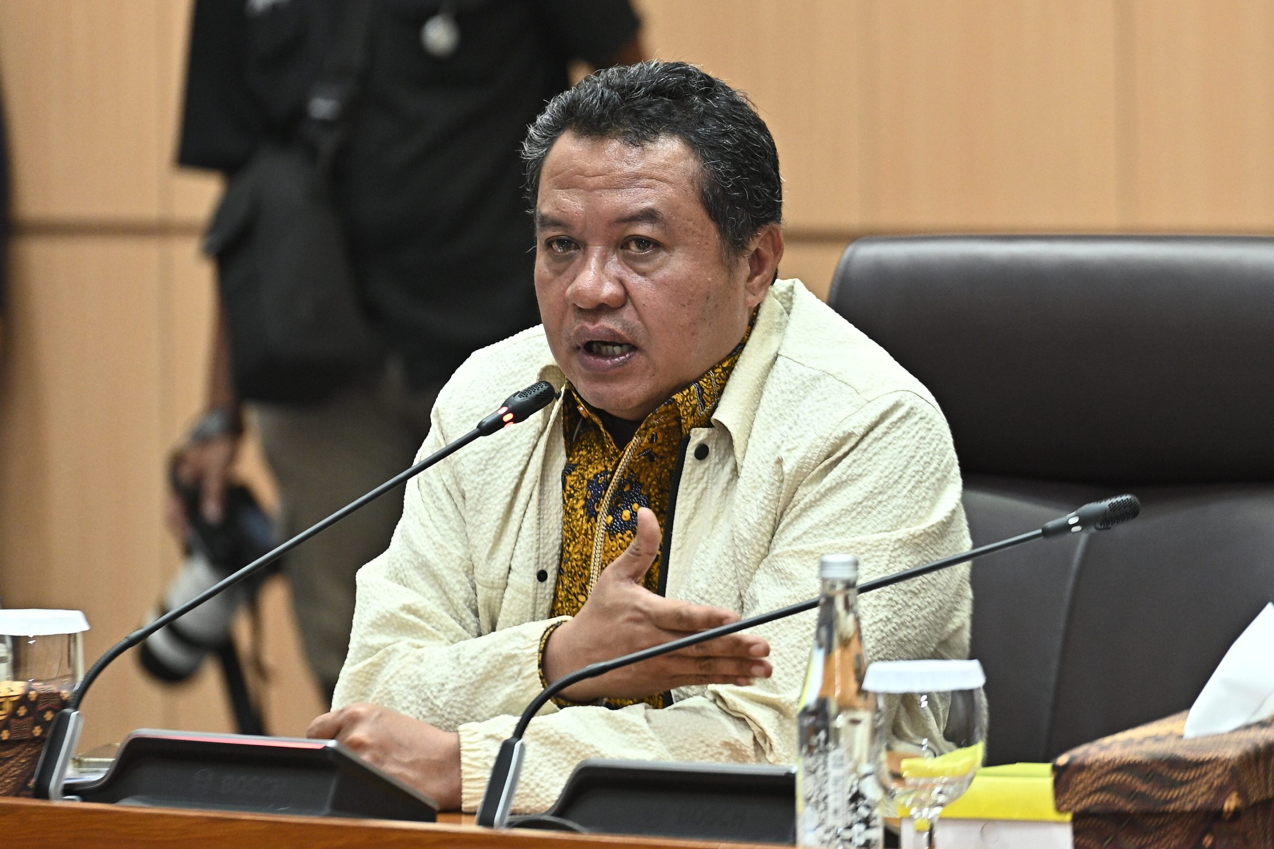 Wakil Ketua Komisi VII DPR Lamhot Sinaga: Lonjakan Wisatawan Lebaran Peluang Emas bagi Okupansi Hotel di Daerah. Wakil Ketua Komisi VII DPR Lamhot Sinaga: Lonjakan Wisatawan Lebaran Peluang Emas bagi Okupansi Hotel di Daerah.