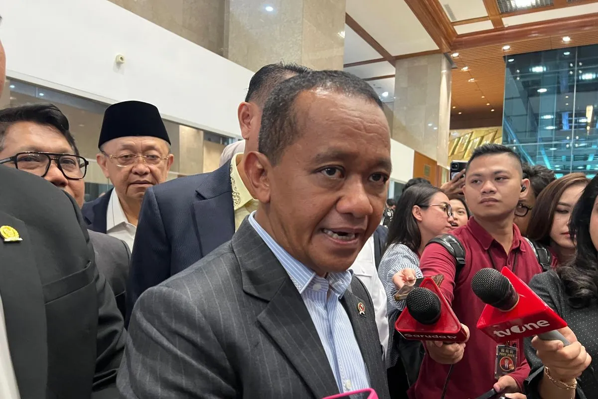 Target Bea Keluar Batu Bara 1 April, Menteri ESDM Bahlil Lahadalia Tekankan Kehati-hatian demi Industri Domestik Target Bea Keluar Batu Bara 1 April, Menteri ESDM Bahlil Lahadalia Tekankan Kehati-hatian demi Industri Domestik